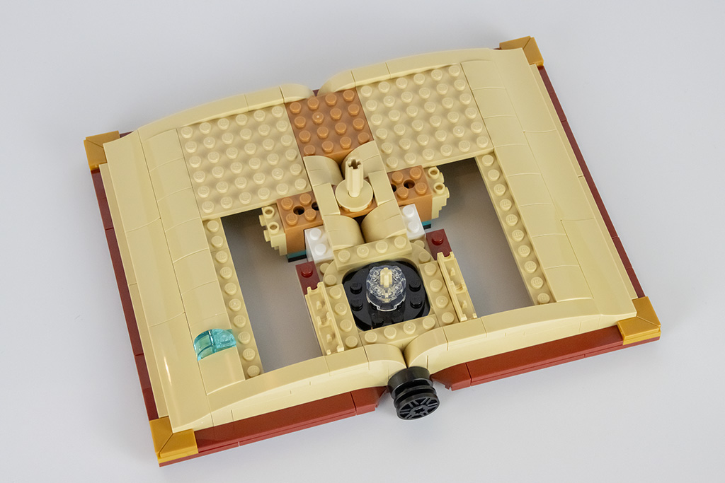lego 21355 evolution of stem 09