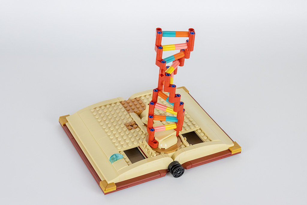 lego 21355 evolution of stem 11